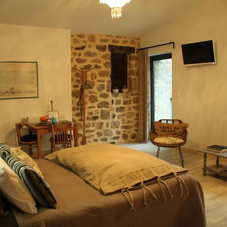 Bed and Breakfast La Demeure Des Maitres Chirols Exterior foto