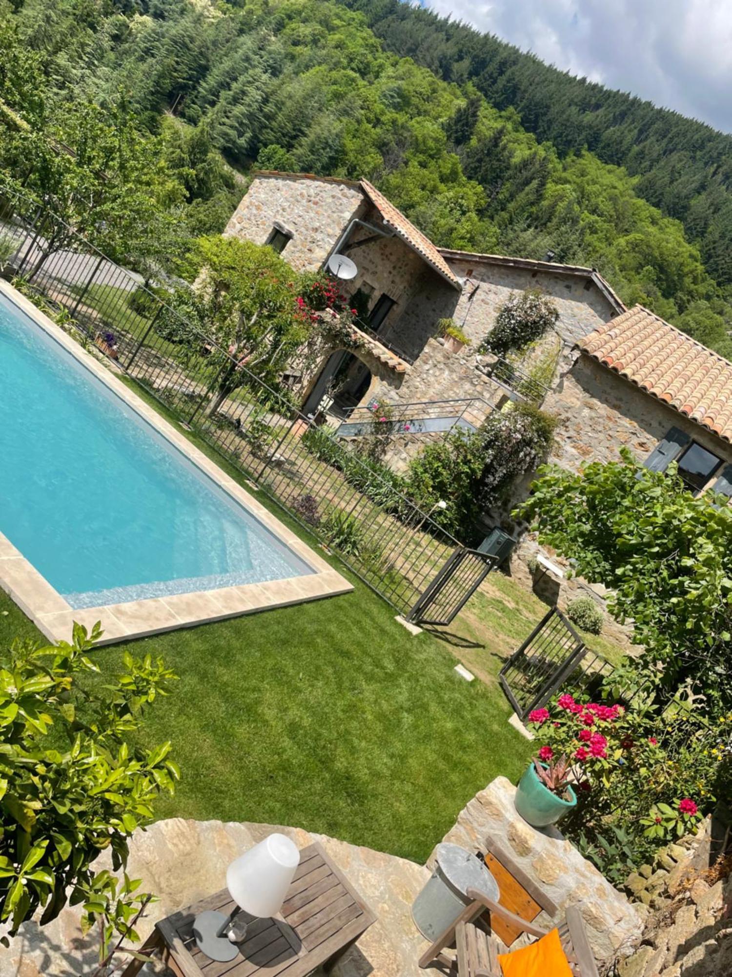 Bed and Breakfast La Demeure Des Maitres Chirols Exterior foto